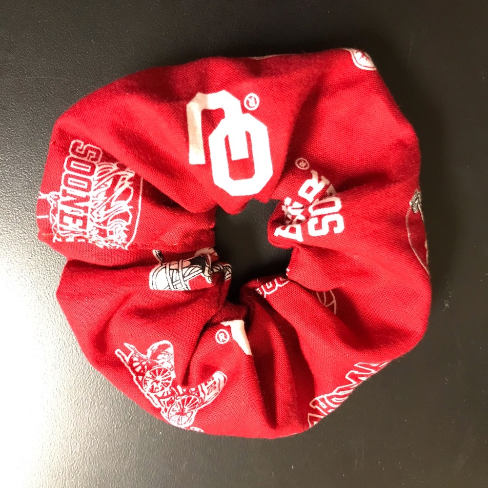 Handmade OU Scrunchie